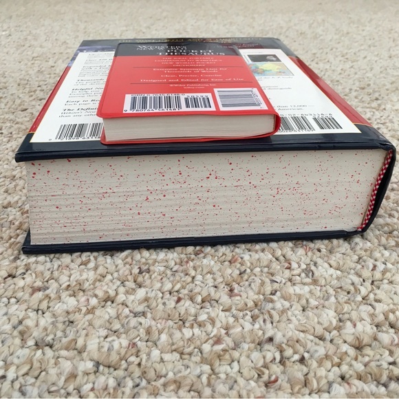 Webster Dictionary & Pocket Thesaurus Set - Picture 3 of 7